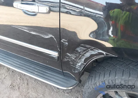 2009 GMC Yukon Xl 1500 Denali z USA, uszkodzony, nr VIN 1GKFK06299J115804